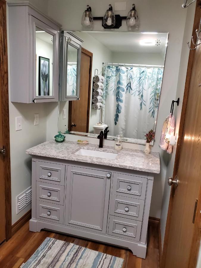 Hampton House Detroit-Mount Clemens-Clinton-Chesterfield Clinton Township Extérieur photo